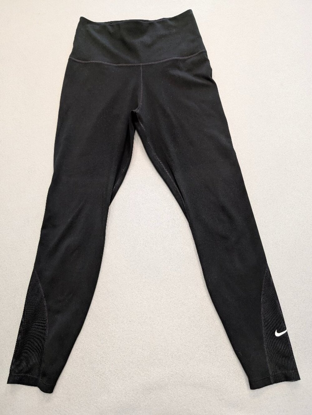 Nike Dri-FIT Black High Rise Crop Leggings Small